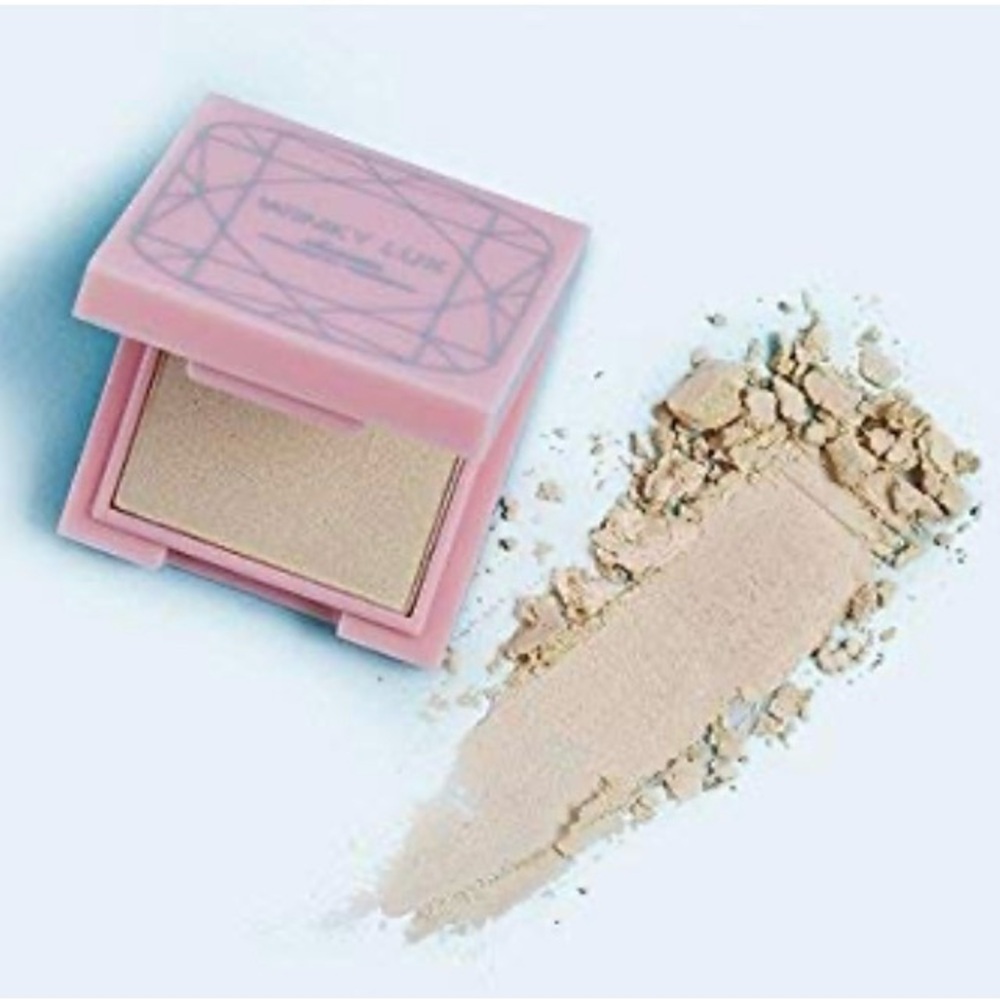 NWT Winky Lux Charm Holographic Highlighter Travel Size Sold Out Online - Picture 2 of 4